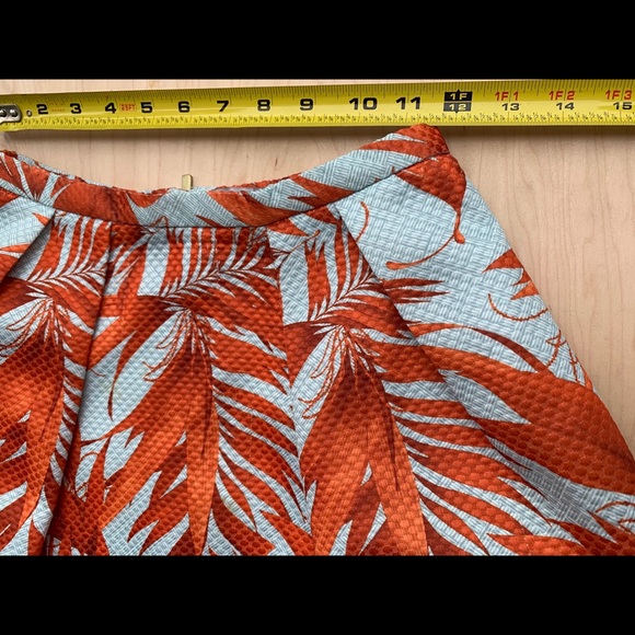 H&M woman’s fit and flare - Picture 6 of 8